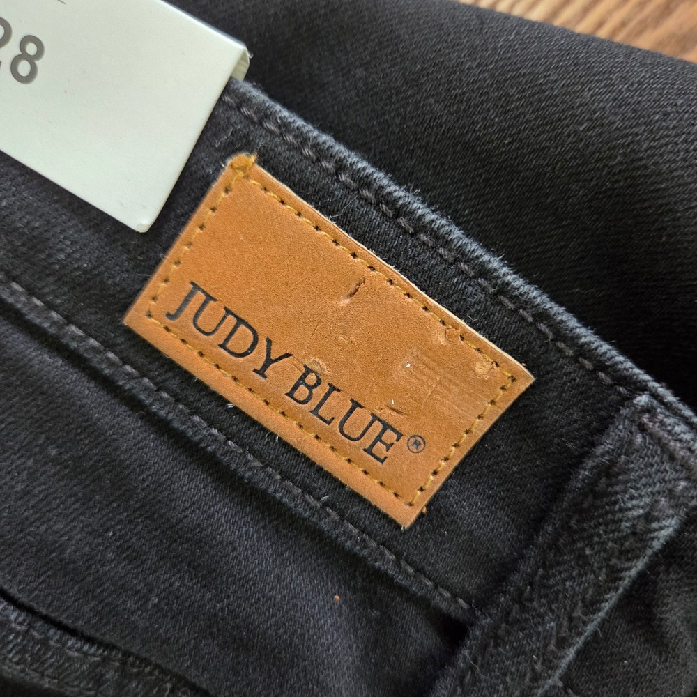 NWT Judy Blue Boyfriend Fit Distressed Black Jeans Casual Denim - Picture 6 of 12